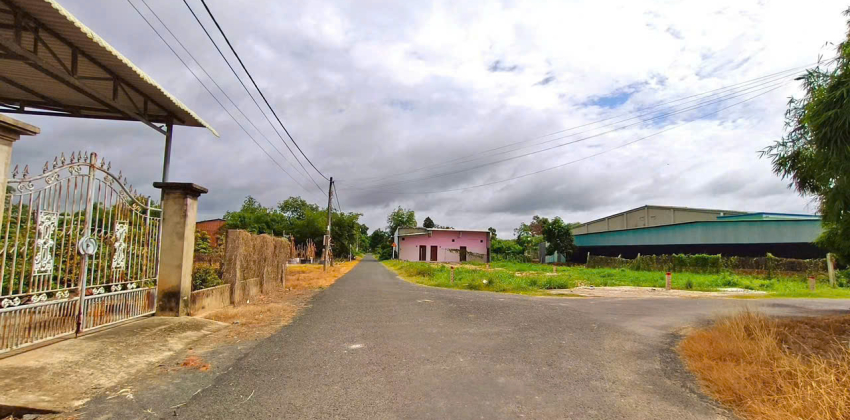 Đất chợ Bến Sỏi, Ninh Điền
